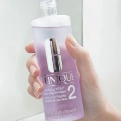 Brand new ✔️ Clinique Clarifying Lotion 2 🤩 -Skincare Shop alt 3 clarifying lotion 2 2000x2000 1